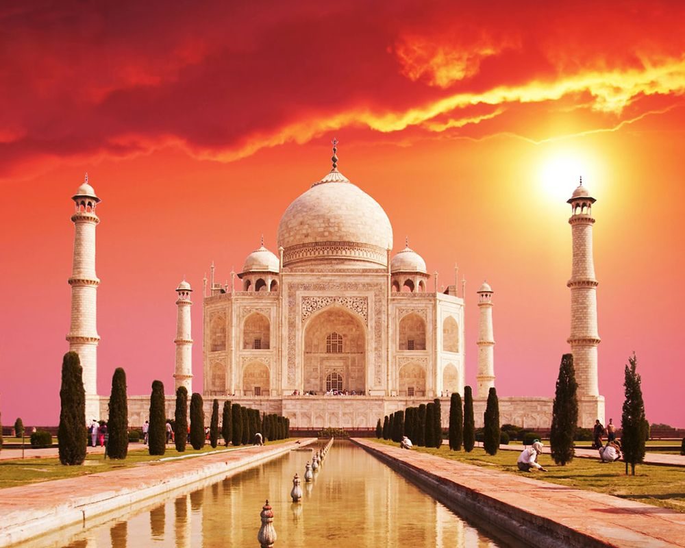 Taj Mahal - Accent On Travel